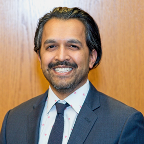 Dr.-Darren-Andrade